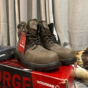New Wolverine Men's Steel Toe, Waterproof Charcoal Grey, Leather Boots rare